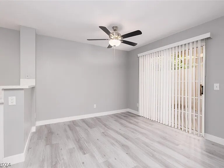 Building Photo - 8437 Majestic View Ave