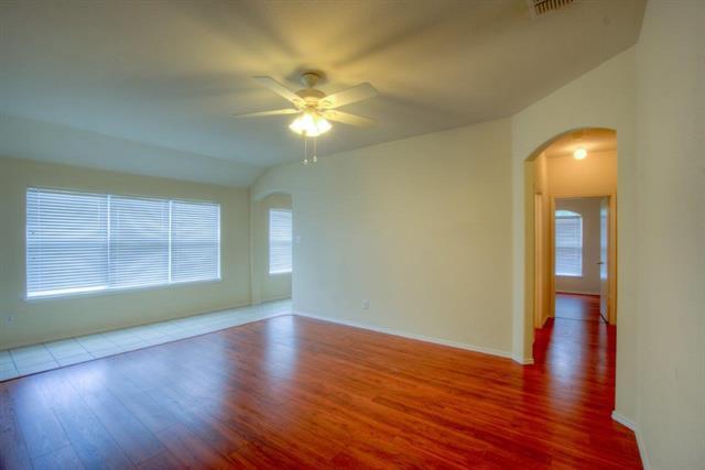Building Photo - 3733 Verde Dr