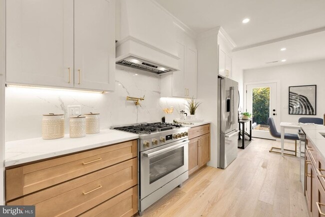 Building Photo - 4308 4th St NW