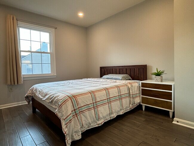 Building Photo - 2057 Pieris Ct