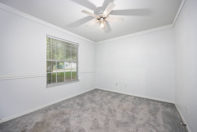Building Photo - 6106 SW 85th St