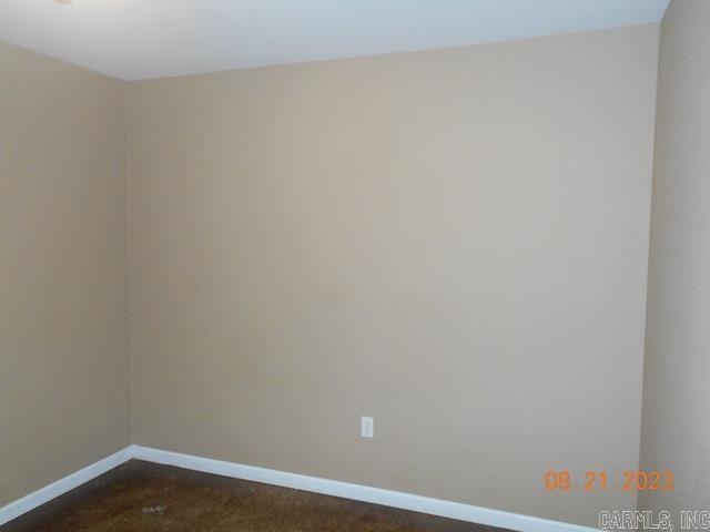 Building Photo - 20621 Cole Ln