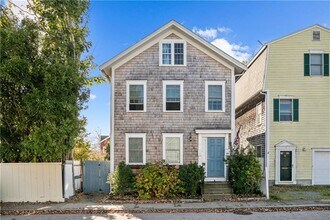 Building Photo - 12 Callender Ave