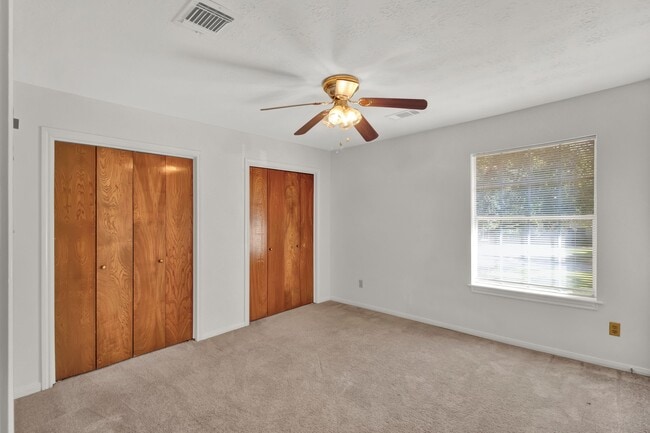 Building Photo - 5703 Havenwoods Dr