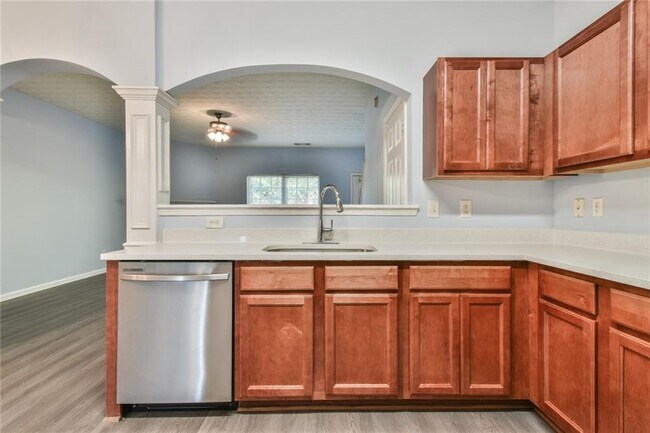 Building Photo - 1526 Viero Dr