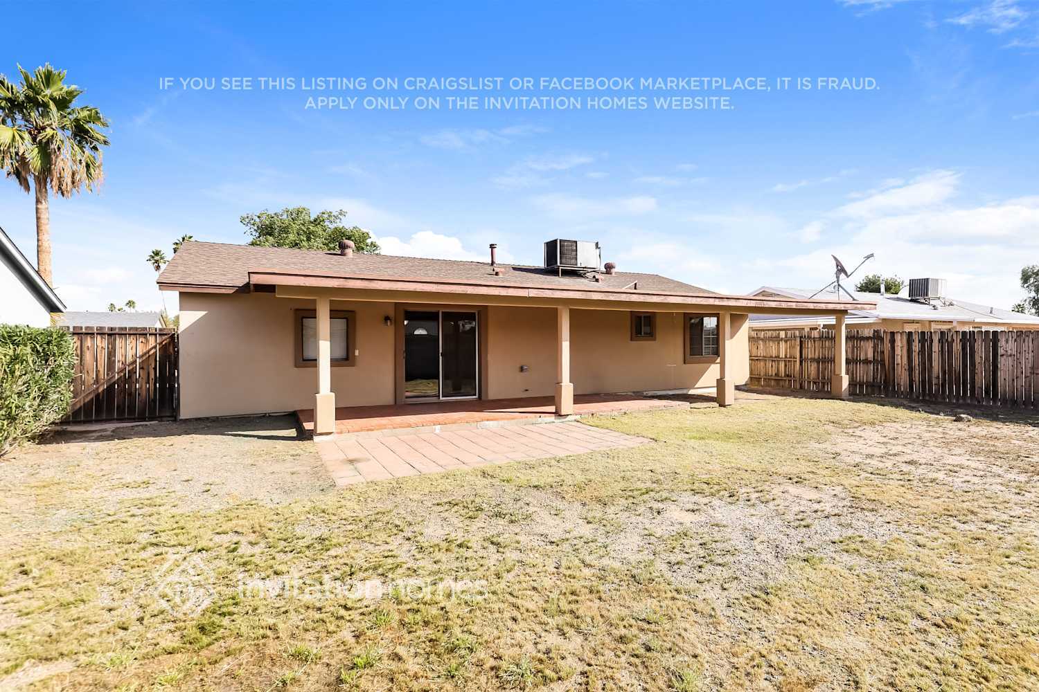 Building Photo - 3643 E Surrey Ave