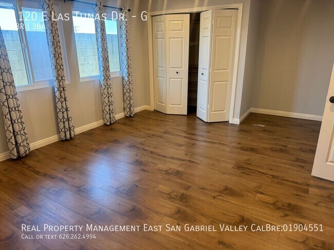 Building Photo - 1120 E Las Tunas Dr