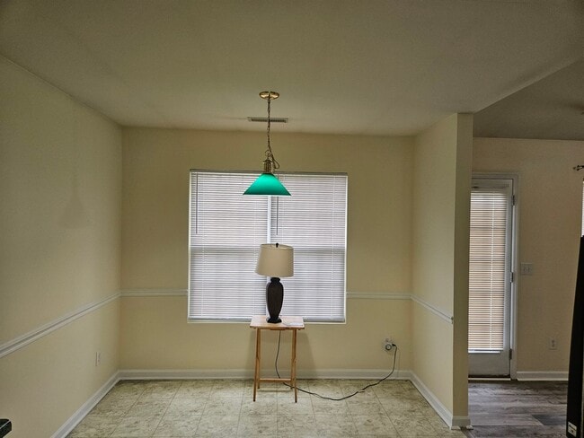 Building Photo - 1474 Bromwich Dr