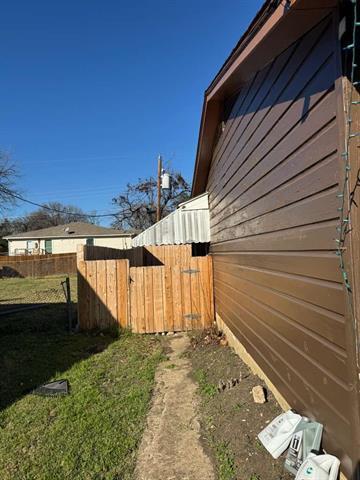 Building Photo - 8435 Campanella Dr