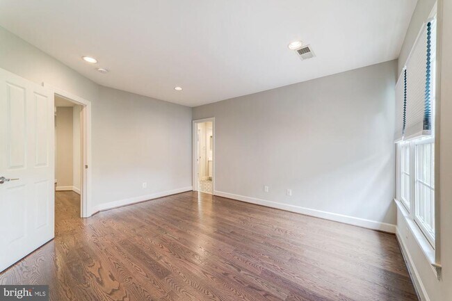 Building Photo - 1472 Carrington Ridge Ln