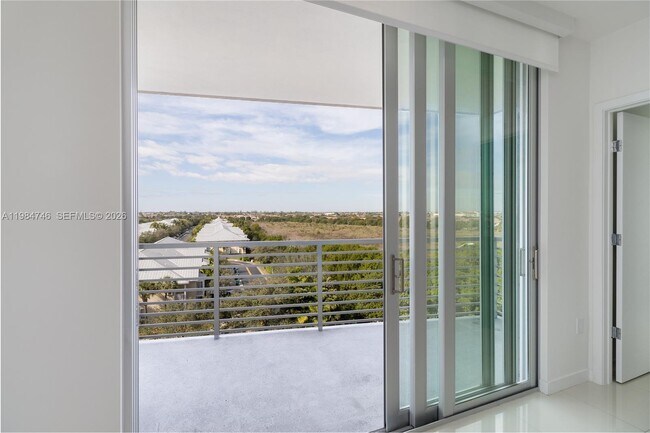 Building Photo - 7661 NW 107th Ave