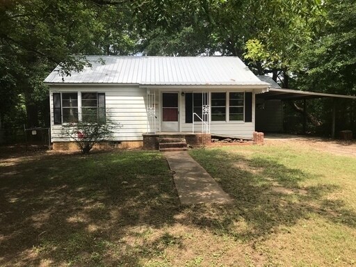 Building Photo - AVAILABLE NOW!