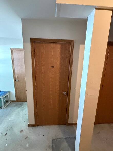 Storage #2 - 645 S Kirkwood Rd