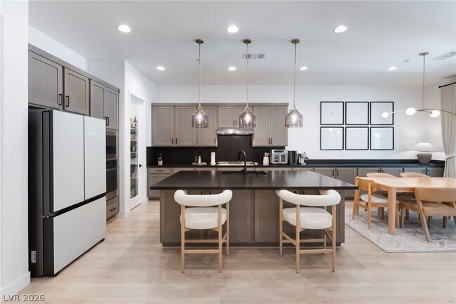 Building Photo - 10149 Zeta Tucana St