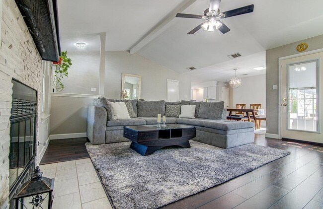 Building Photo - 12911 Quinn Trail