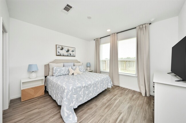 Building Photo - 23663 Cranberry Grader Ln