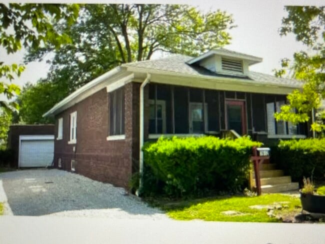 Building Photo - 1612 W Washington St