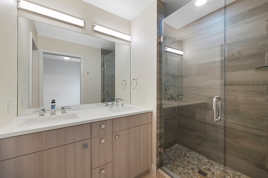 Building Photo - 3048 Wilson Ct