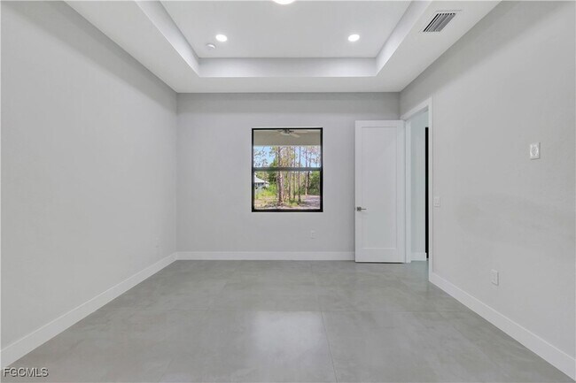 Building Photo - 3366 72nd Ave NE