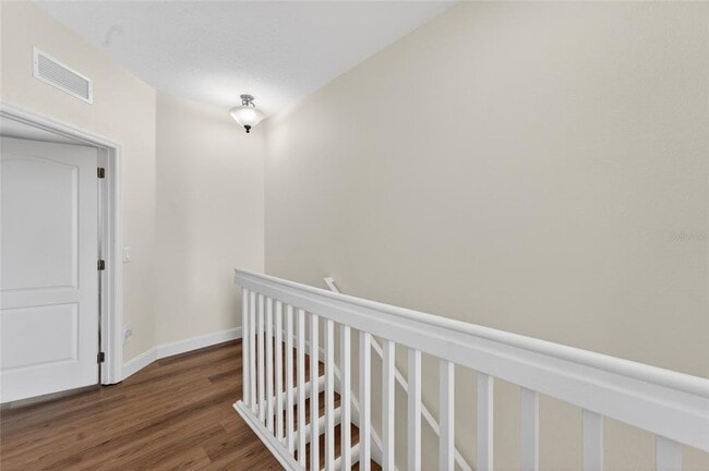 Building Photo - 216 Deepcove Rd