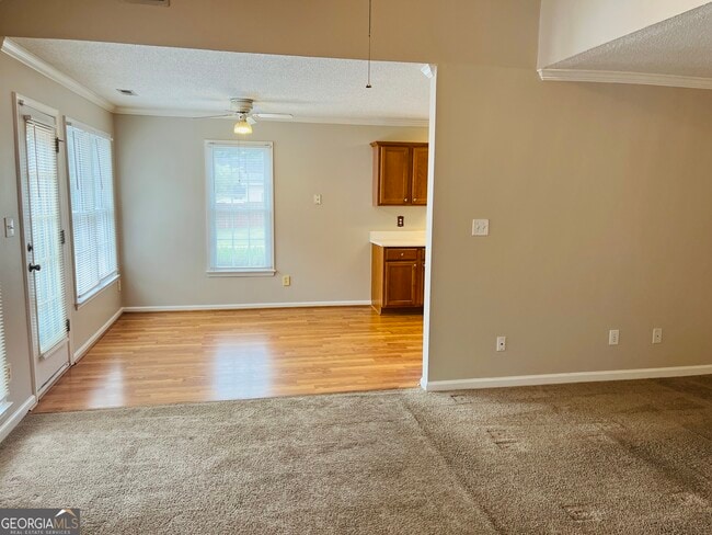 Building Photo - 155 Woodstream Wy