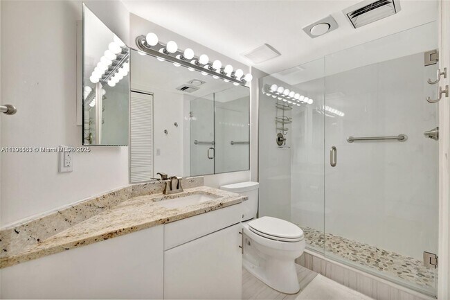 Building Photo - 9650 S Ocean Dr