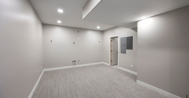 Building Photo - 11202 S Sharons Ln