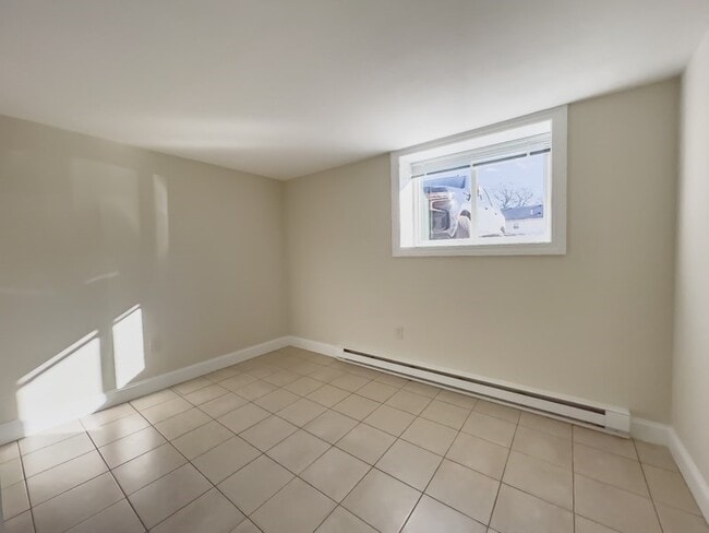 Building Photo - 592 American Legion Hwy