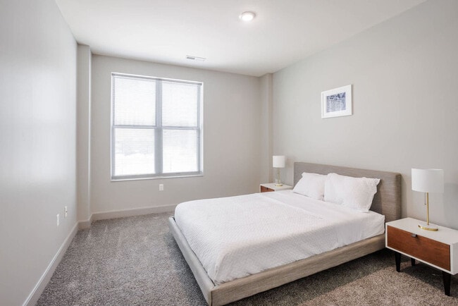 Building Photo - 121 E Freedom Way