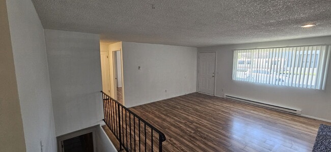 Building Photo - "Charming 3-Bed Duplex with Cozy Fireplace...