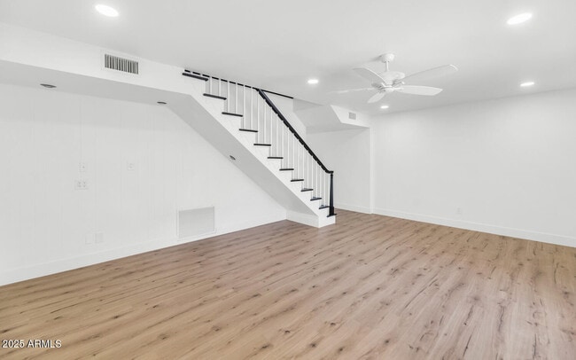 Building Photo - 4027 E Campbell Ave