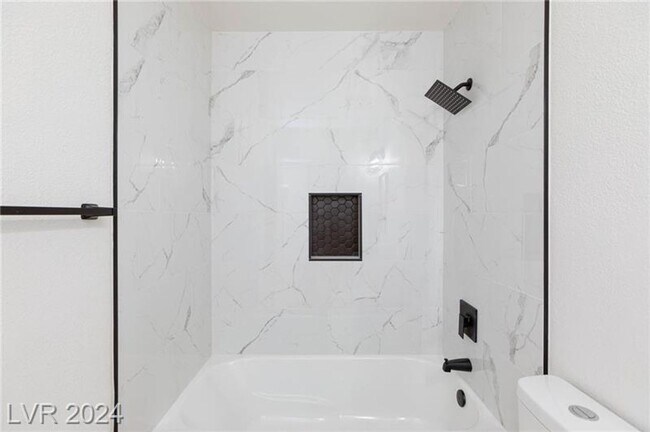 Building Photo - Adorable Newly Renovated 2-Bedroom Condo with Modern Upgrades!