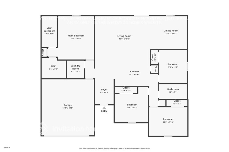 Building Photo - 23165 Lindale Ave