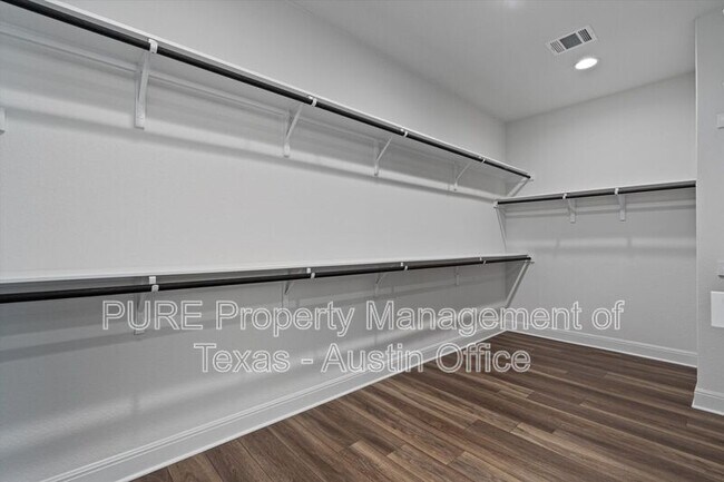 Building Photo - 1138 Woodpark Ln