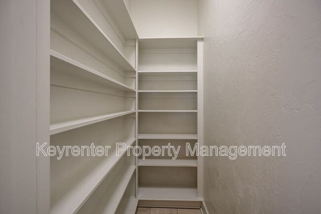 Building Photo - 812 NW 7th St