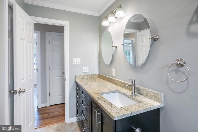 Building Photo - 8300 Midwood St