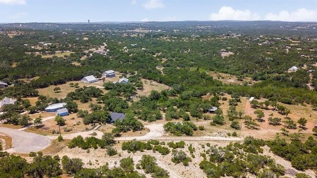 Building Photo - 2591 Spring Valley Dr