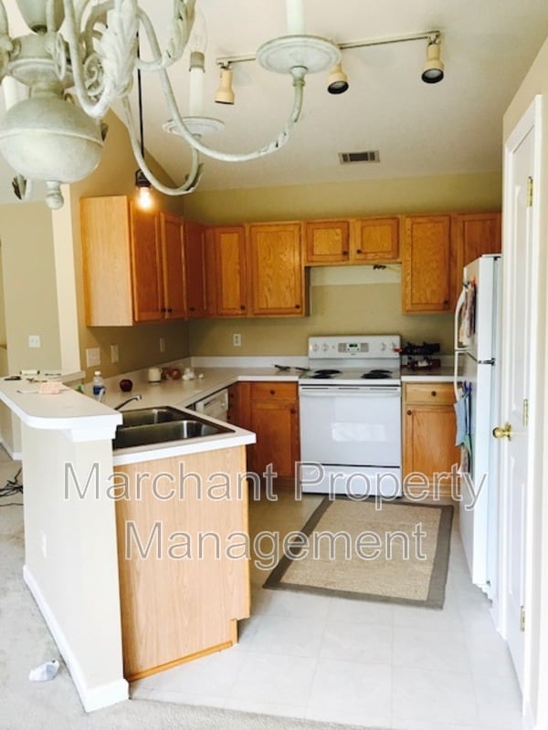 Building Photo - 776 Waterbrook Ln