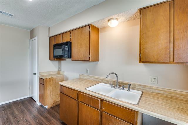 Building Photo - 2440 Briarcliff Dr