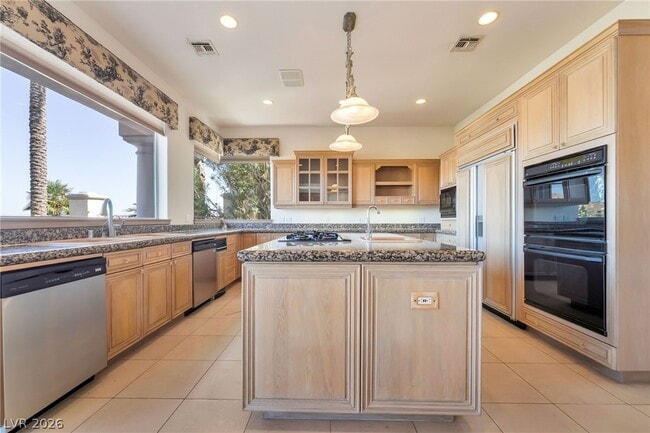 Building Photo - 27 Grand Miramar Dr