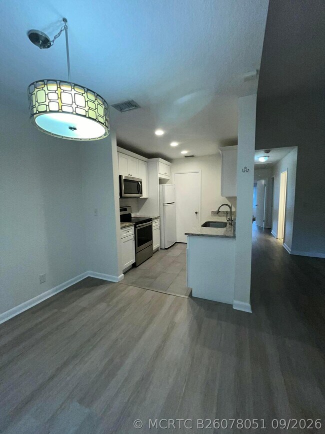 Building Photo - 815 Boynton Beach Blvd