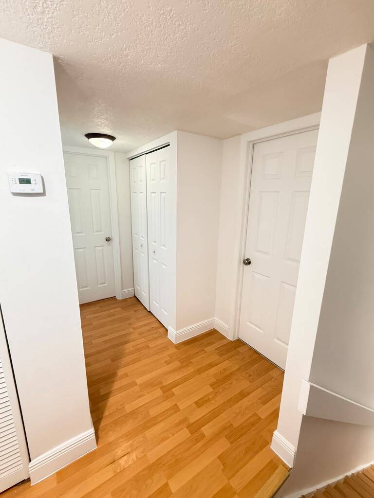 Building Photo - 9355 Fontainebleau Blvd
