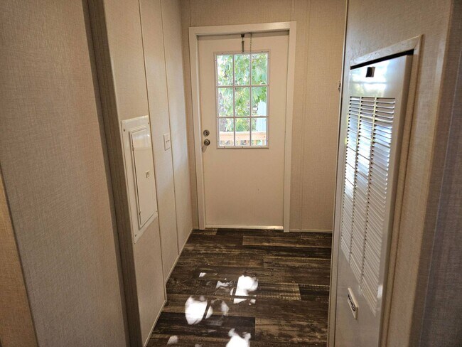 Building Photo - 14236 Max Hooks Rd