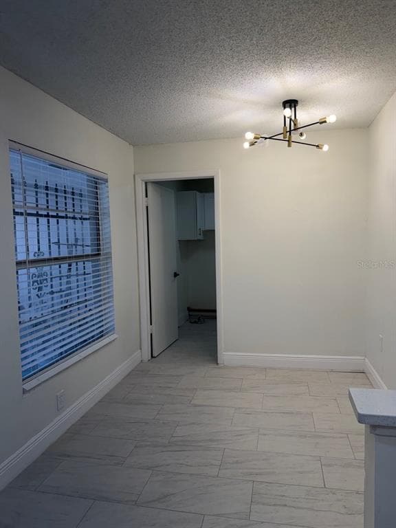 Building Photo - 2711 Willow Run
