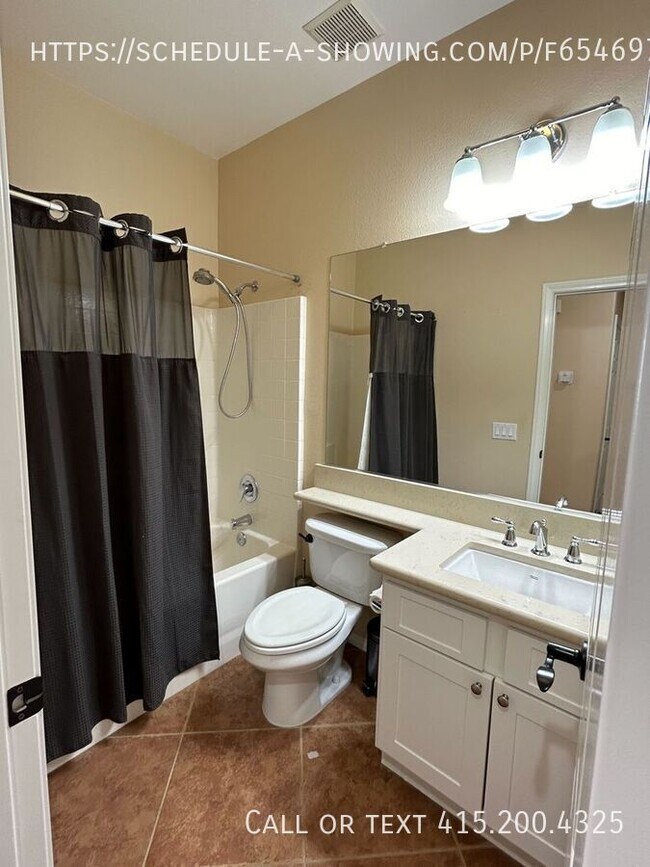 Building Photo - 30934 Crystalaire Dr