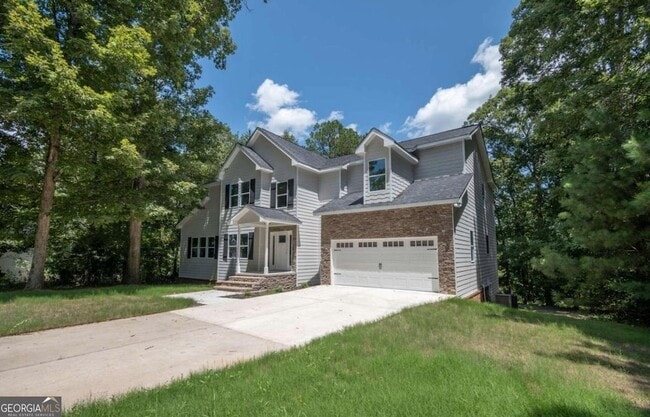 Primary Photo - 62 Fennell Ln