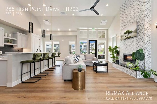 Building Photo - 285 High Point Dr
