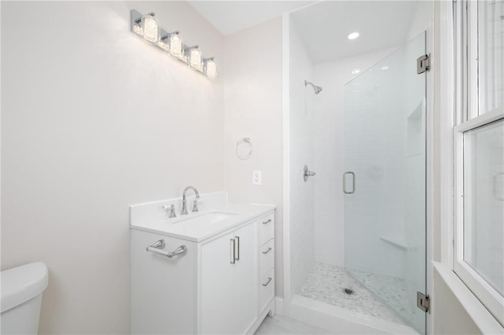 Building Photo - 1854 Cooper Lake Dr SE