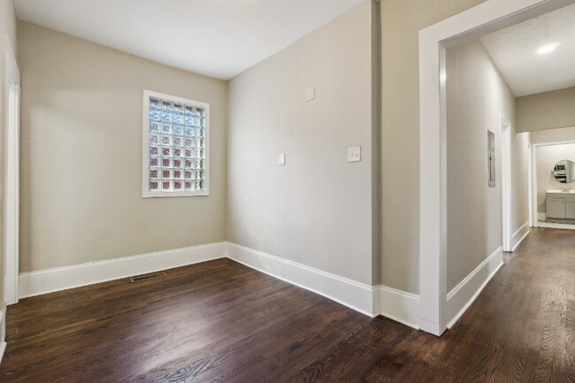 Building Photo - 1643 Ralph David Abernathy Blvd