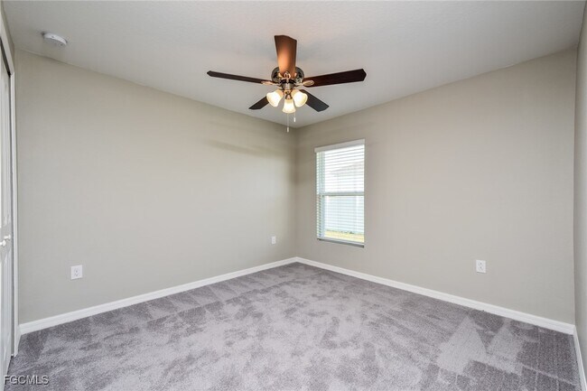 Building Photo - 1415 NW 37th Ave